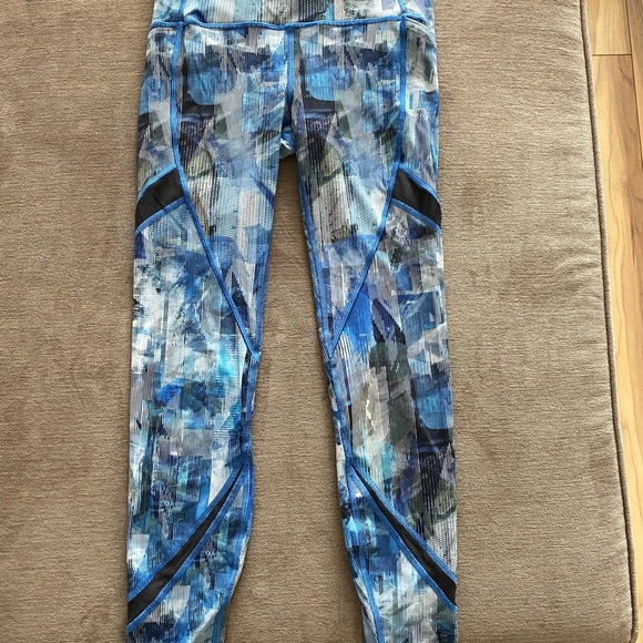 🍋🍋 LULULEMON On Pace Tight With Mesh - Picture 7 of 7